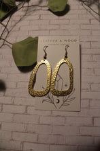 Load image into Gallery viewer, Hammered Brass Earrings
